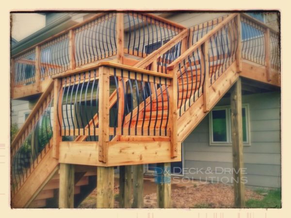 deck stair landing with cedar