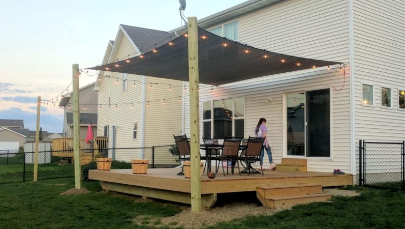 Deck close to ground with Shade Sale