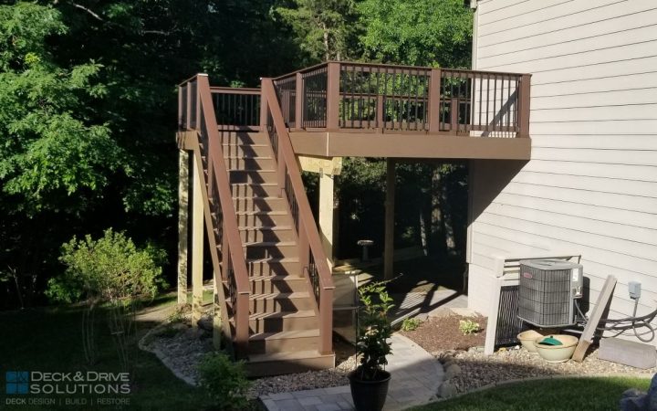 Walkout deck stairs with Timbertech Builder Railing
