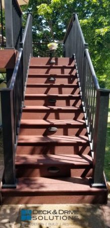 Trex Deck Stairs with lighting, Trex Select - Maderia