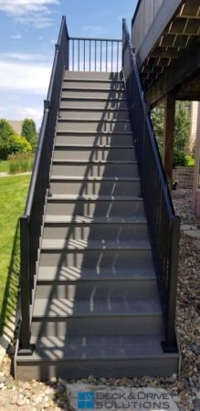trex enhance clam shell deck stairs with metal black railing