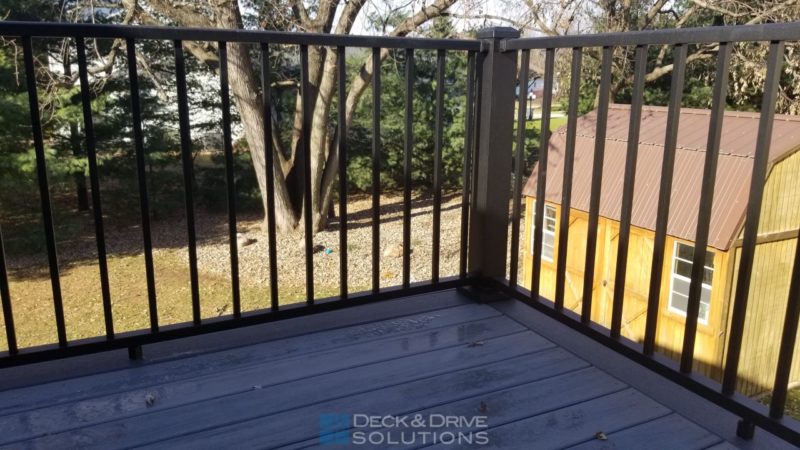 composite deck Timbertech deck with ashwood and mocha decking colors and black aluminum railing