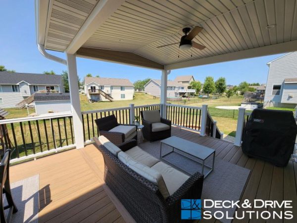 Covered Deck with Aluminum Ceiling