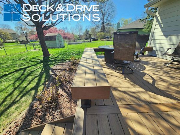 built in deck bench with Timbertech decking